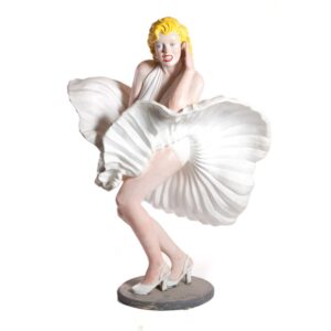 Marilyn Monroe Statue-0